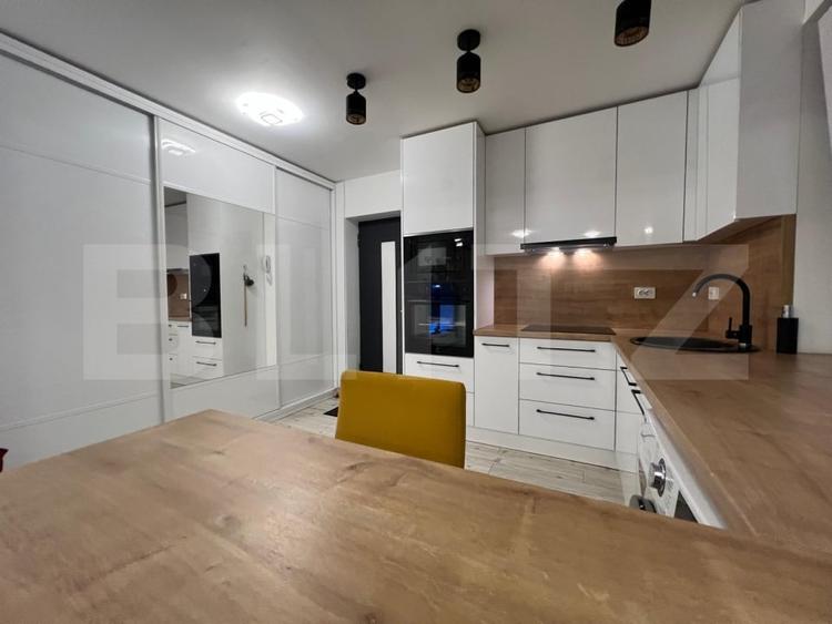 Apartament cu 2 camere decomandat, mobilat în Ultracentral
