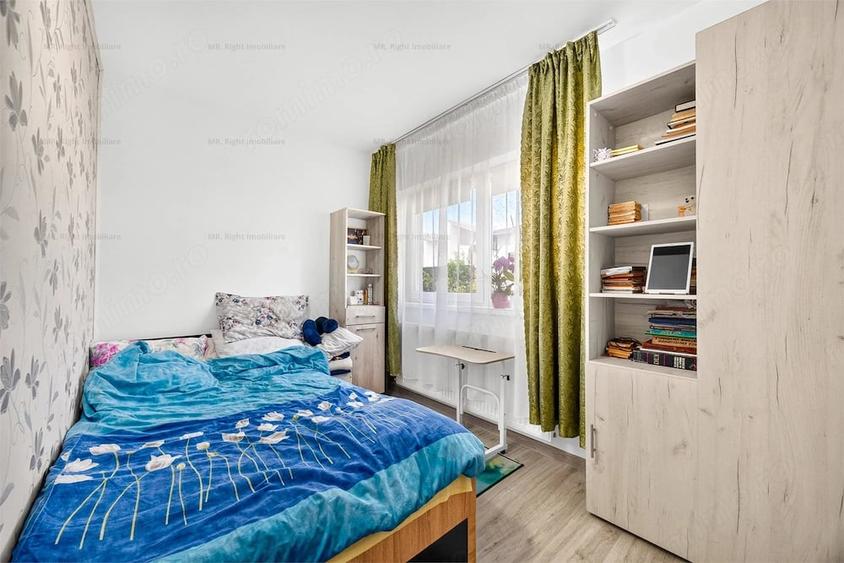 Casă cu 5 camere cu Teren 227 Mp în Sânpetru