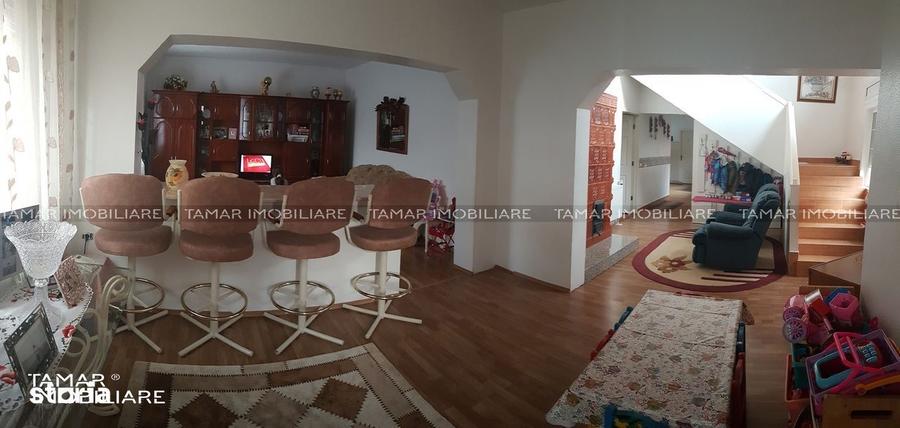 Vila 6 camere, 250 mp, teren 580 mp, garaj + apartament 6 Vanatori - 1