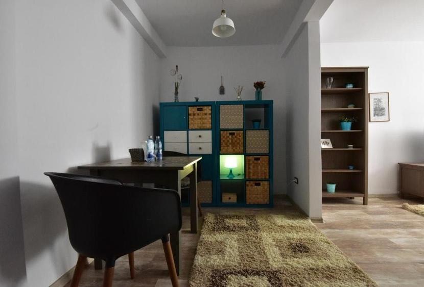 Apartament cu 2 camere semidecomandat în Ultracentral