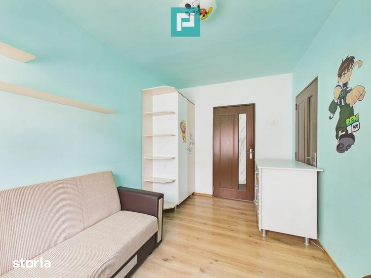 Apartament cu 3 camere decomandat, mobilat în Șega