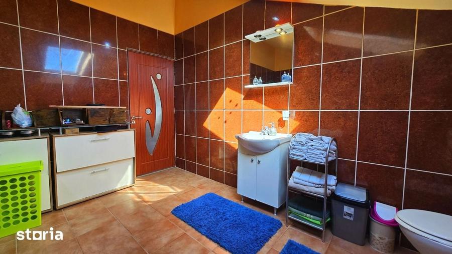 Langa Lacul Pasarea, Vila cu 8 camere in care familia ta are loc sa cr - 16