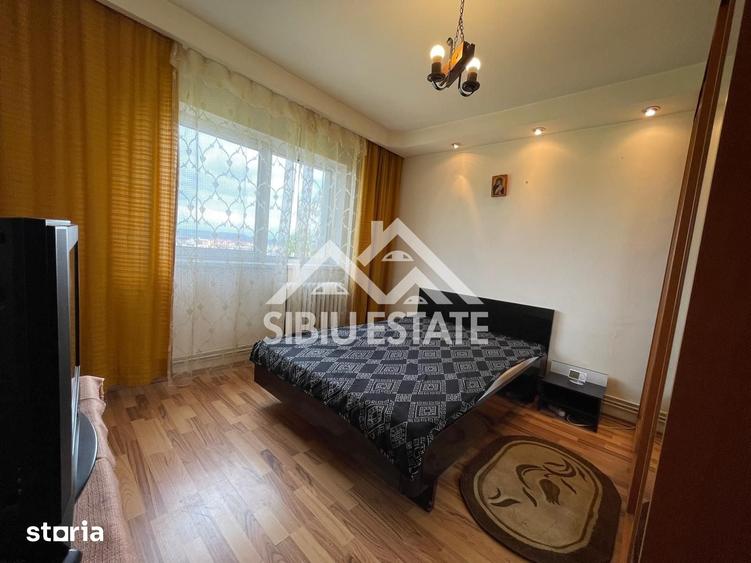 Apartament cu 2 camere decomandat în Vasile Aaron