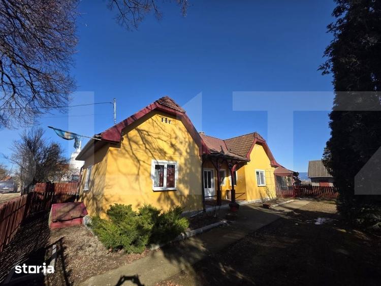 Casă cu 3 camere cu Teren 4669 Mp în Moacșa