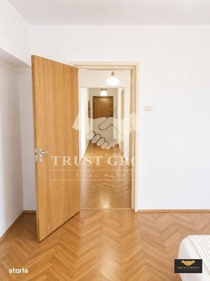 Apartament cu 4 camere semidecomandat în Dorobanți