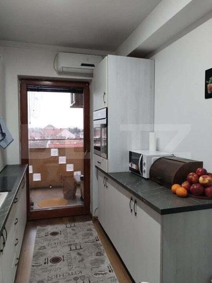 Apartament cu 3 camere decomandat, mobilat în Central