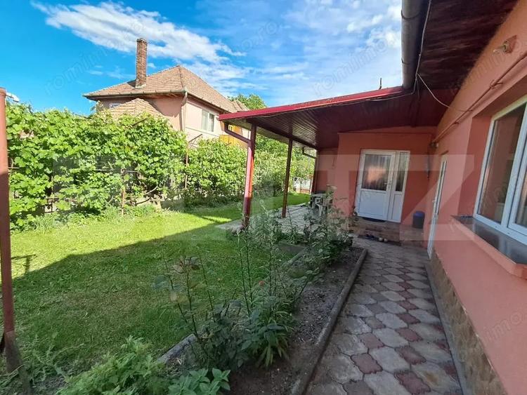 Casă cu 2 camere cu Teren 546 Mp în Nazna