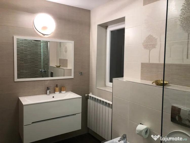 Apartament cu 4 camere decomandat în Cioplea