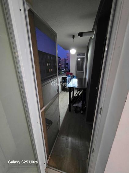 Apartament 3 camere de vanzare