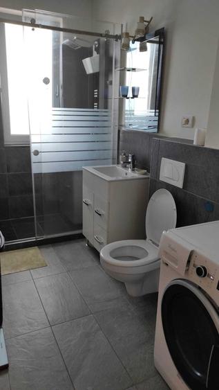 Apartament cu 2 camere semidecomandat în Dumbrăvița