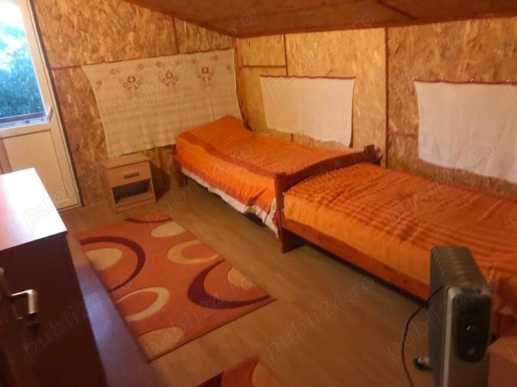 Casă cu 5 camere cu Teren 400 Mp în Mahmudia