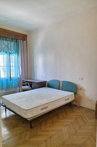 Apartament cu 3 camere decomandat în Ultracentral