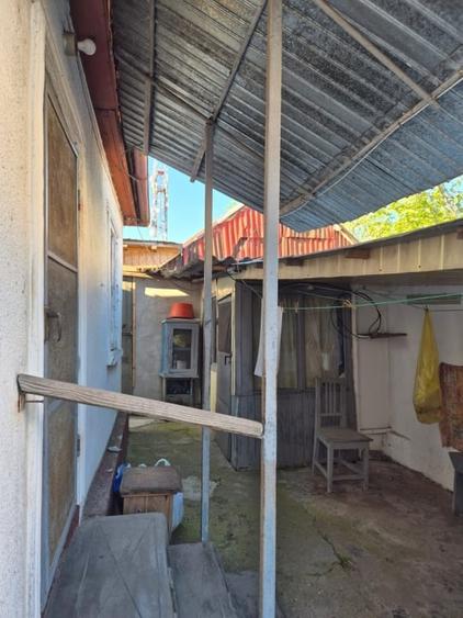 Casă individuală cu 4 camere cu Teren 132 Mp în Central