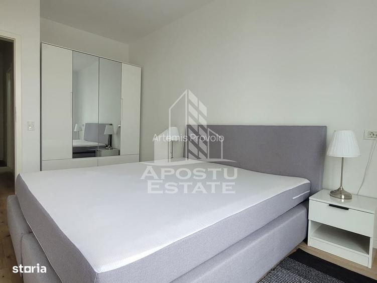 Apartament cu 2 camere, semidecomandat, cu parcare, zona Torontarului