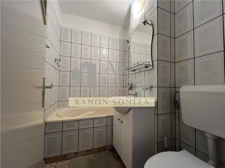 Apartament cu 3 camere nedecomandat, mobilat în Vest