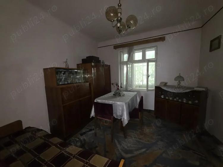 Casă cu 3 camere cu Teren 348 Mp în Central
