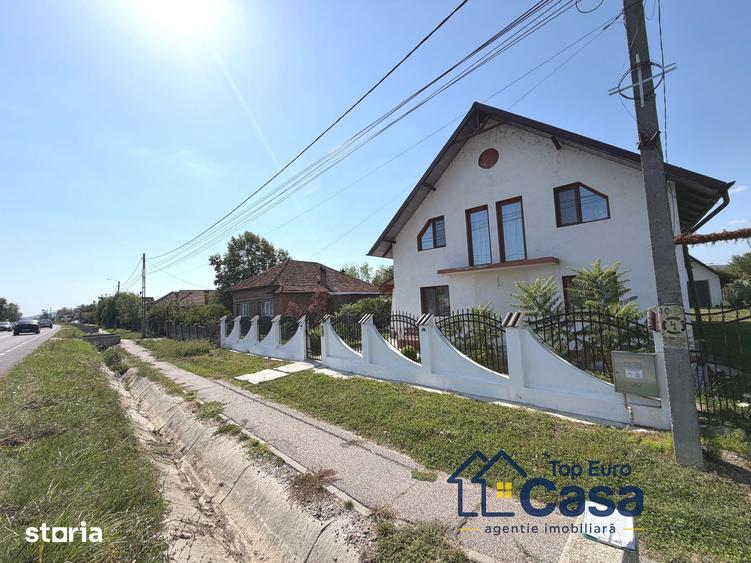 Casă cu 4 camere cu Teren 1257 Mp în Stâlpeni