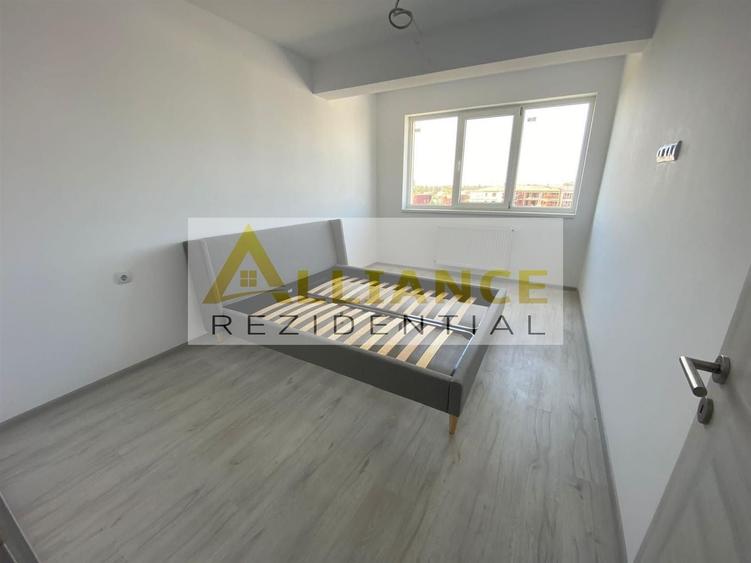 Apartament cu 3 camere decomandat în Berceni