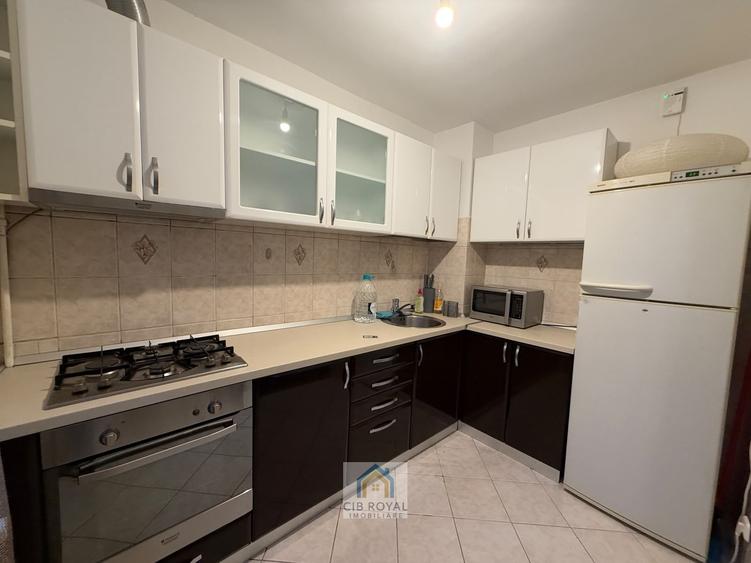 Apartament cu 3 camere decomandat în Drumul Taberei