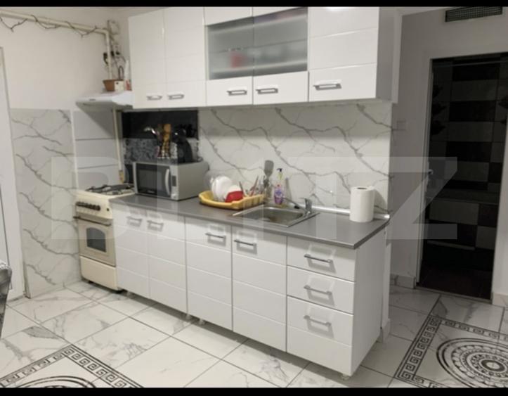 Apartament cu 2 camere decomandat, mobilat în Micro 17