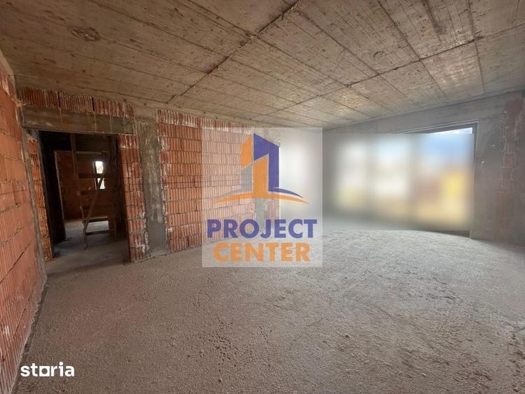 Casă cu 4 camere cu Teren 1043 Mp în Bascov