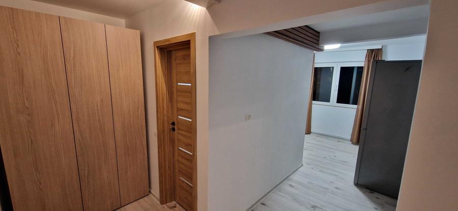 Garsonieră decomandată în Blumăna