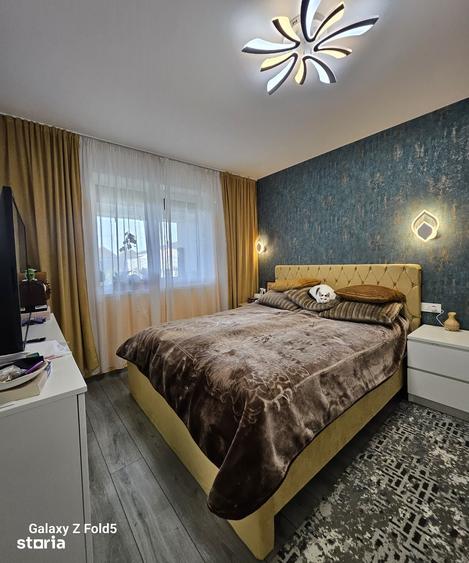 Casă cu 3 camere decomandat cu Teren 250 Mp în Nojorid