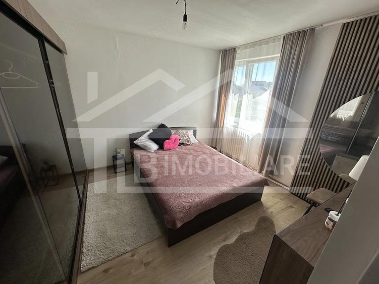 Apartament cu 3 camere semidecomandat în Semicentral