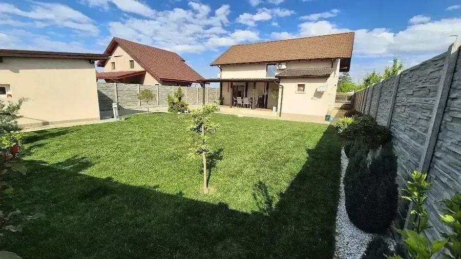Casă cu 4 camere cu Teren 539 Mp în Giarmata