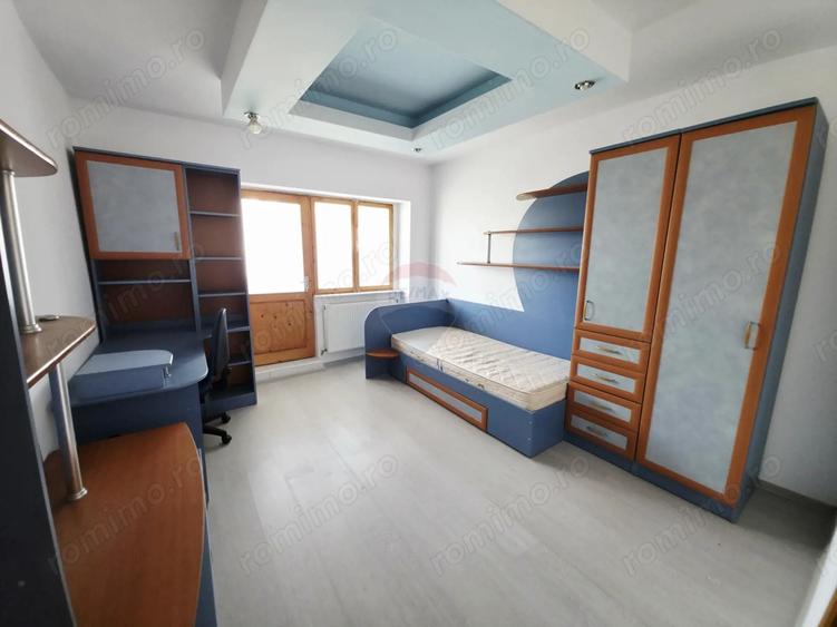 Apartament cu 2 camere decomandat în 1 Mai