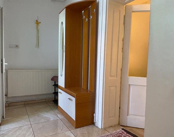 Apartament cu 2 camere în Lupeni