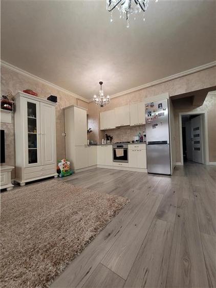 Apartament cu 2 camere decomandat, mobilat în Faleza Nord