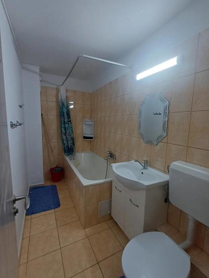 Apartament cu 2 camere decomandat în 13 Septembrie