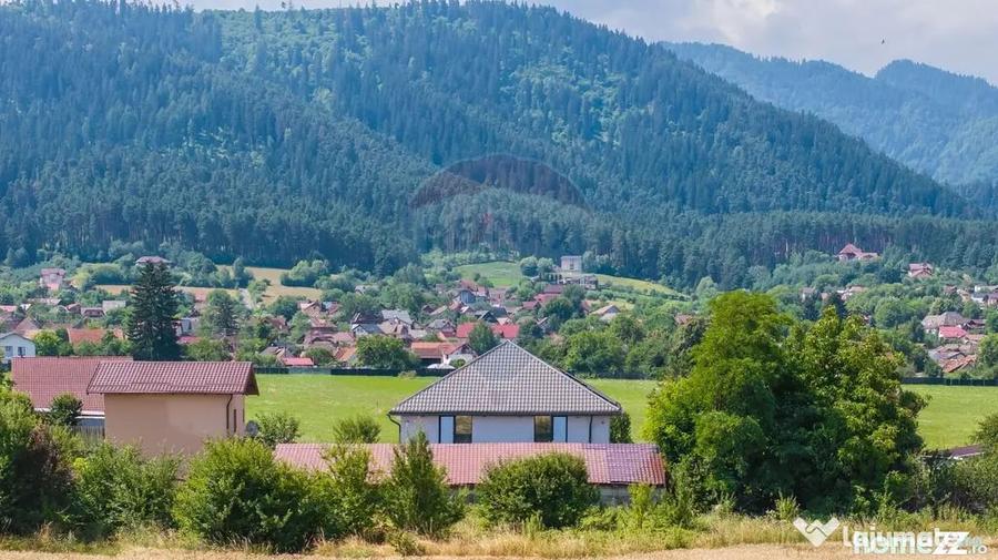 Casă cu 4 camere cu Teren 605 Mp în Central