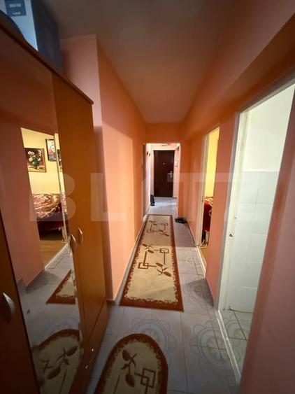 Apartament cu 4 camere decomandat, mobilat în Dacia