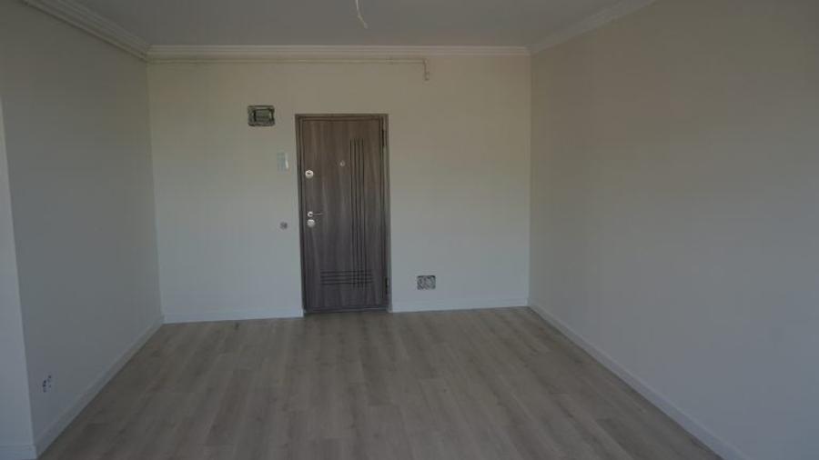 Apartament cu 2 camere semidecomandat în Florești