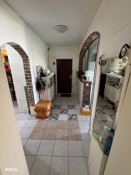 Apartament cu 3 camere decomandat în Nerva Traian