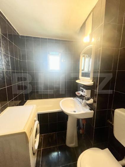 Apartament decomandat de vânzare - zona Rogerius - 7