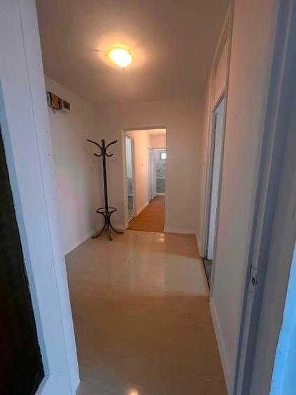Apartament cu 3 camere decomandat în Dristor