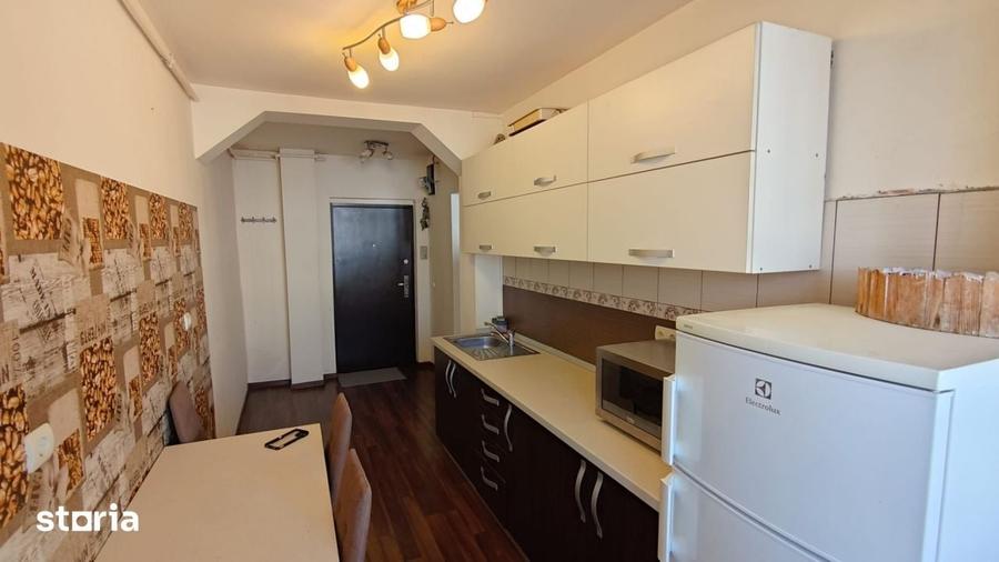 Apartament cu 2 camere semidecomandat în Central