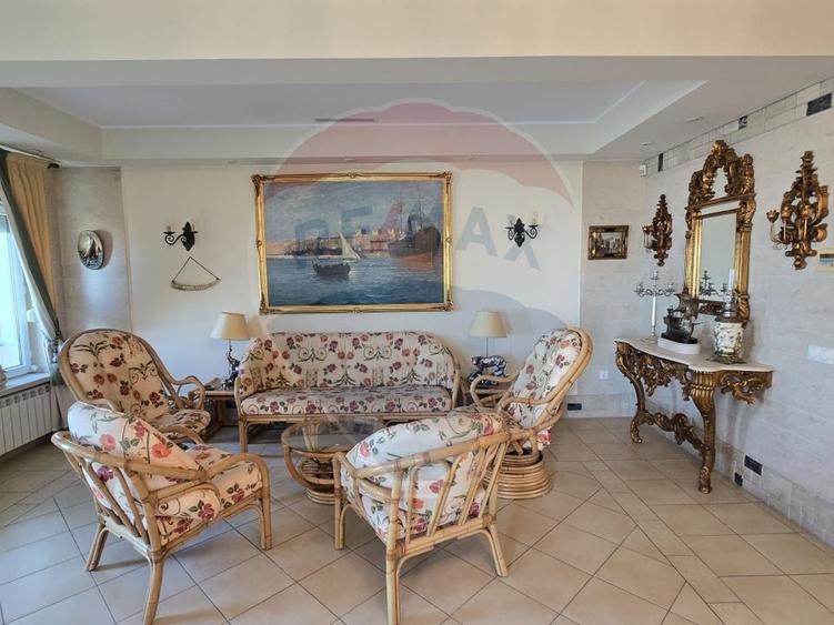 Apartament cu 4 camere decomandat, mobilat în Nord