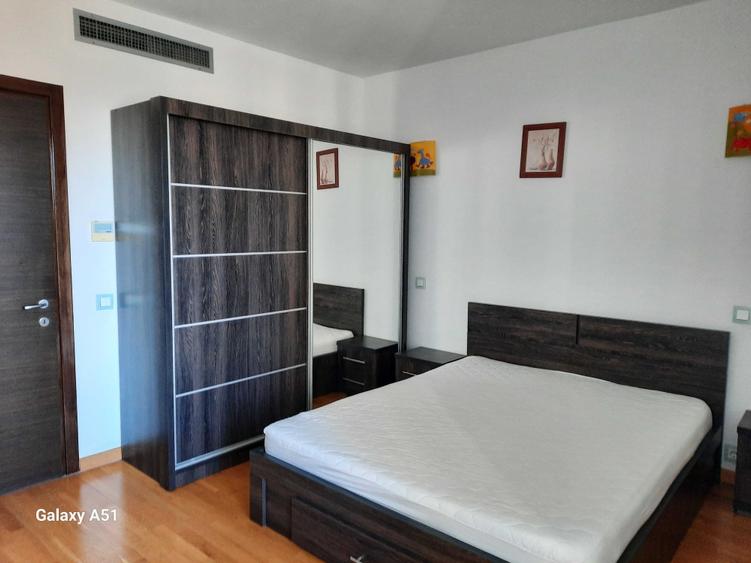 Apartament cu 3 camere decomandat în Splaiul Unirii