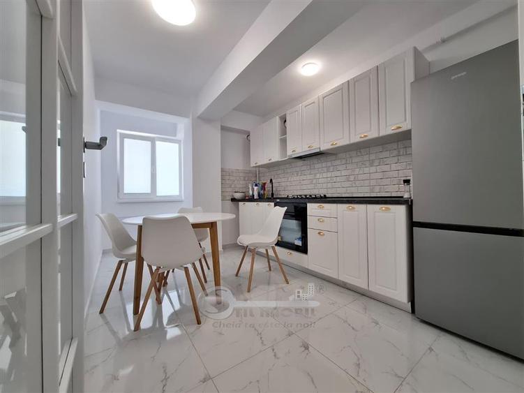 Apartament cu 2 camere decomandat, mobilat în Cug