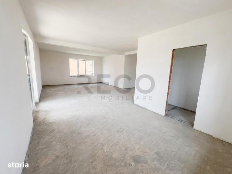 Casă cu 4 camere cu Teren 437 Mp în Sântandrei