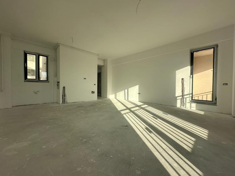 Apartament cu 3 camere decomandat în Chitila
