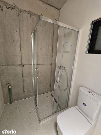 Apartament cu 3 camere decomandat în Dorobanți