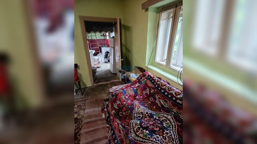 Casă cu 3 camere cu Teren 1685 Mp în Valter Mărăcineanu