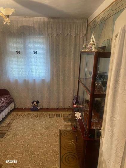Casă cu 4 camere cu Teren 120 Mp în Central