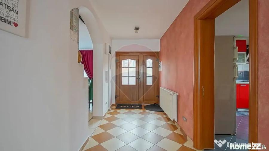 Casă cu 1 camere cu Teren 300 Mp în Codlea