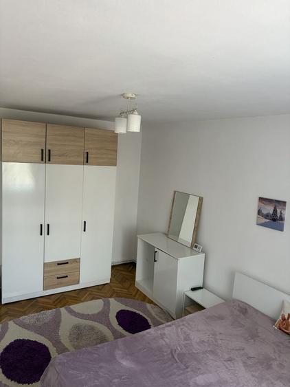 Inchiriez apartament 2 camere decomandat - 3